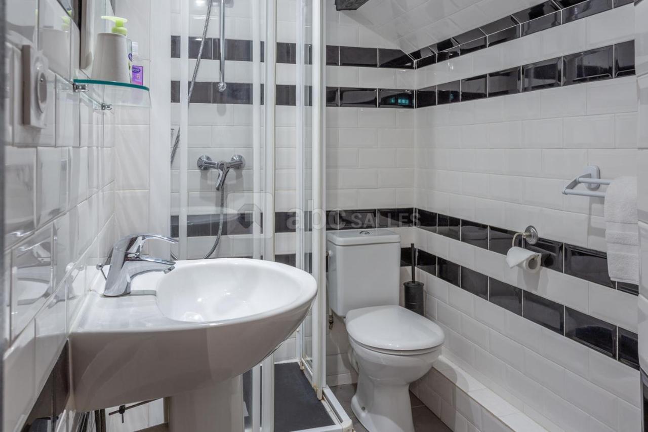 Mamie Jane Co-munity Guest house 3*
